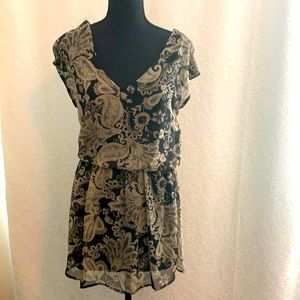 Dress with leather detail on shoulders